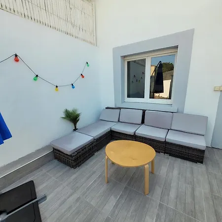 Un Petit Cocon Pour 4 Personnes * Frontignan
